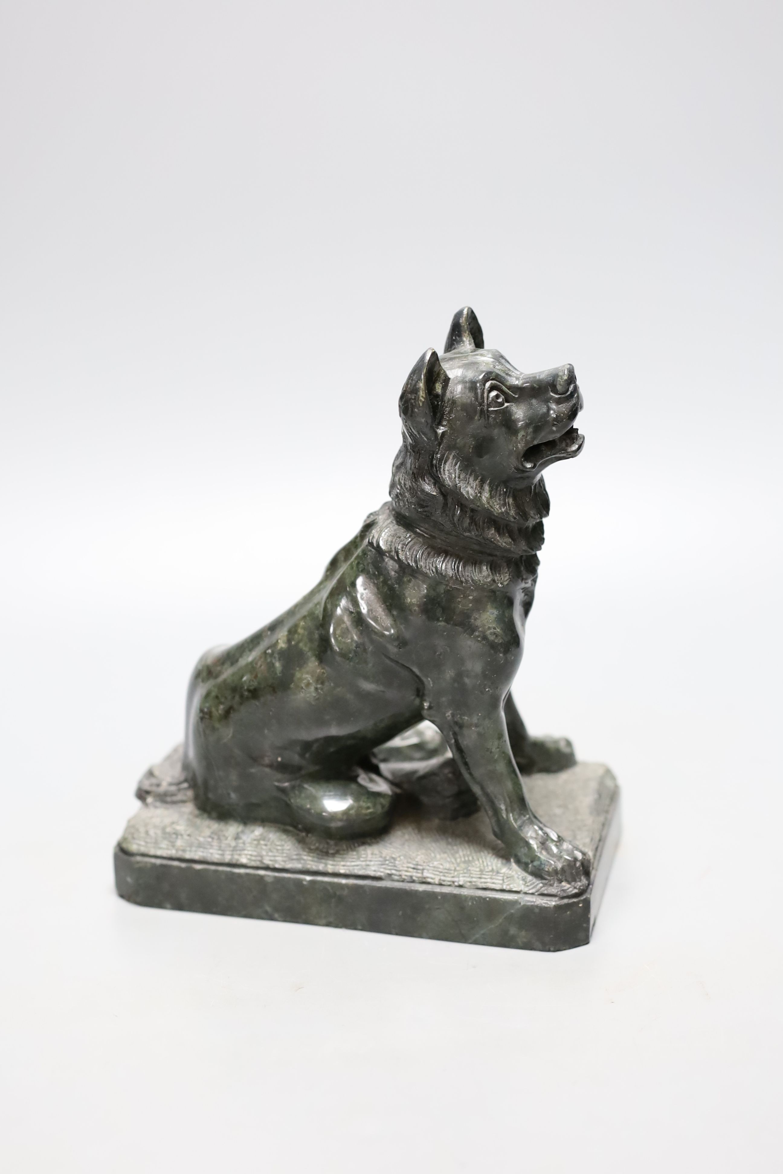 After the Antique, a carved serpentine hound, The Dog of Alcibiades, 9.5cm.
